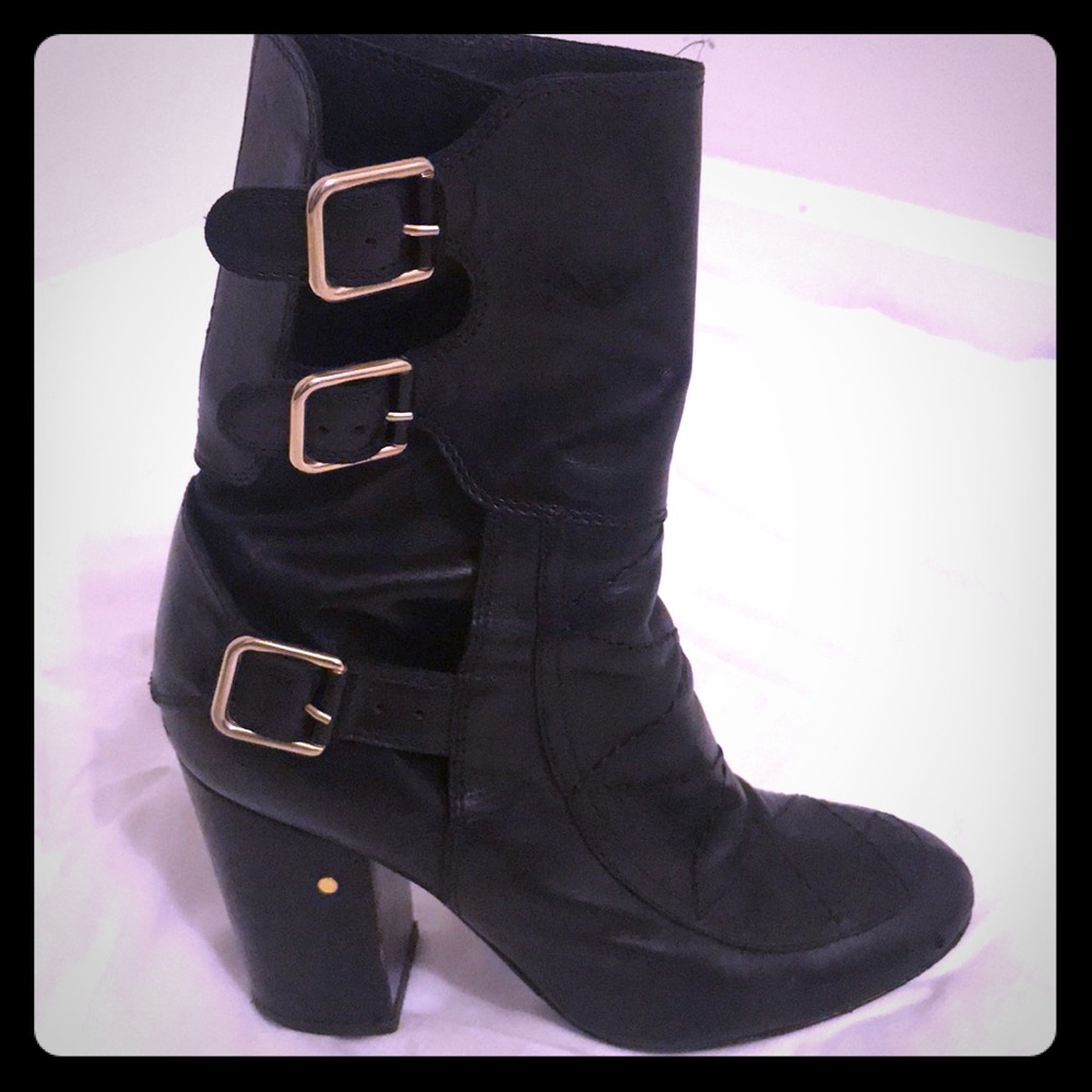 Black buckle block heel boots